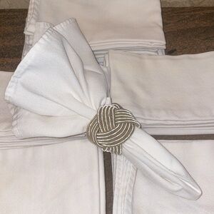 31 Pcs Large White Catering Napkins 18” x 18”